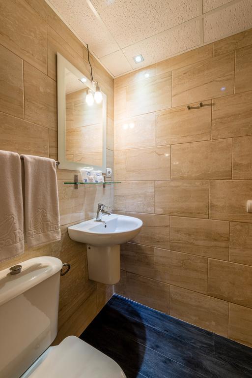 Hostal Residencia Europa Punico Ibiza Town Luaran gambar