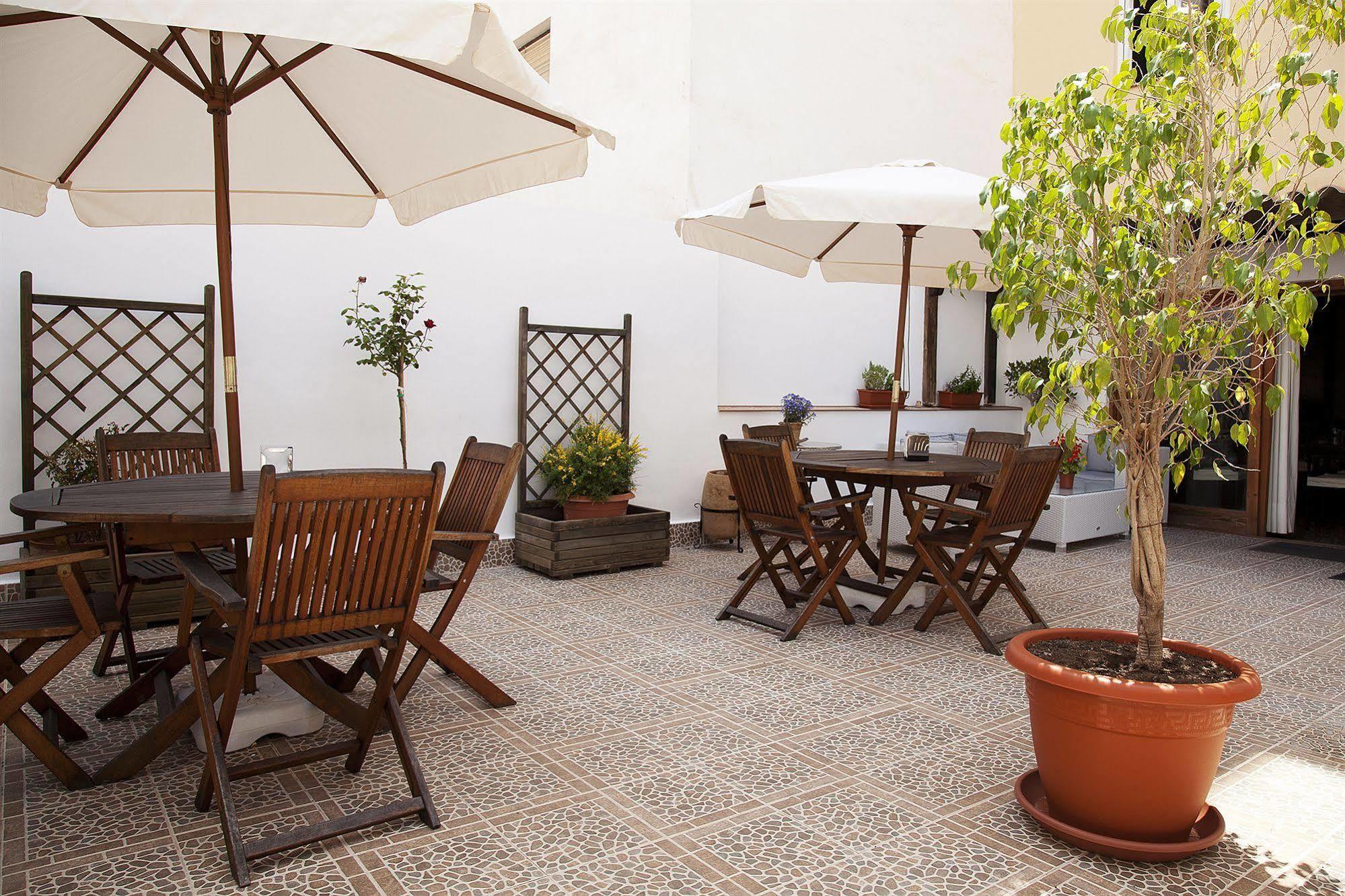 Hostal Residencia Europa Punico Ibiza Town Luaran gambar
